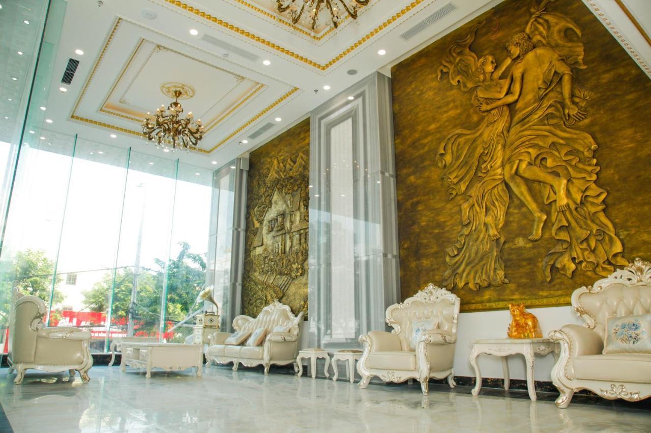 Royal Beach Hotel By Thg Дананг Экстерьер фото